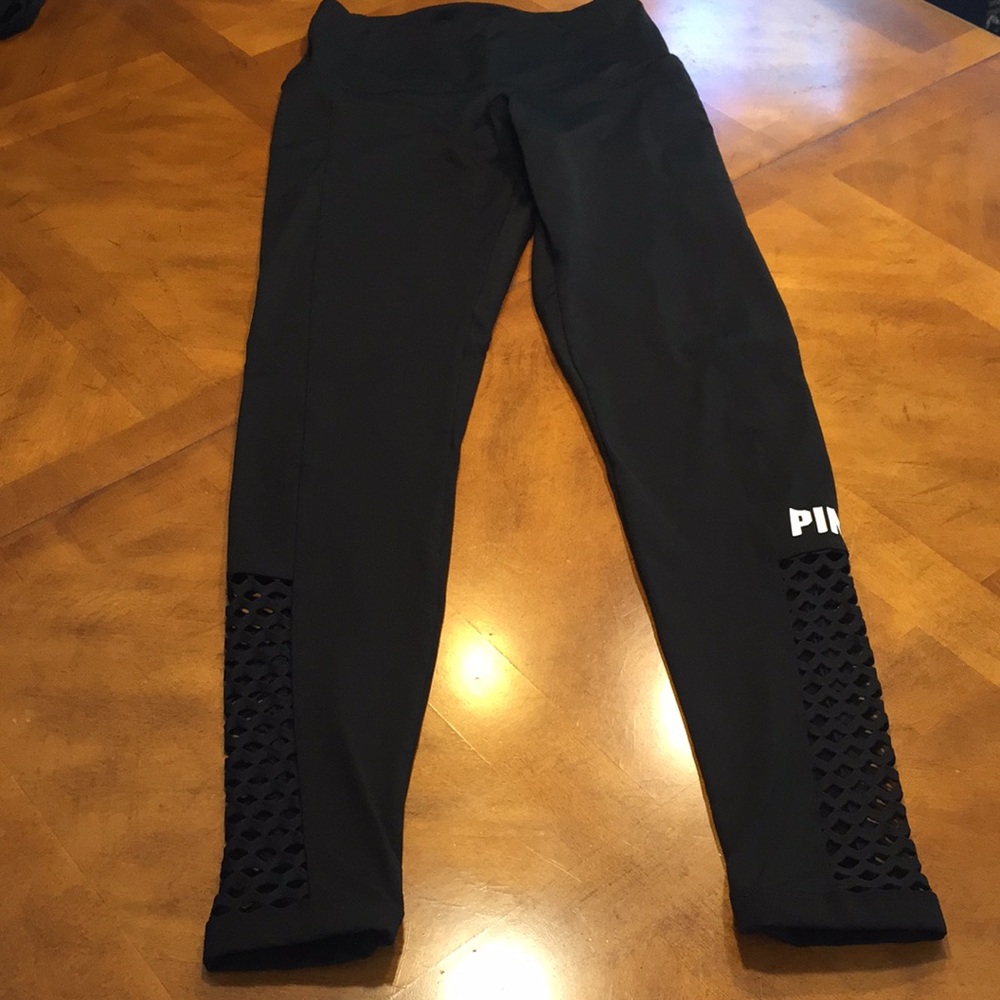 Victoria’s Secret Pink ultimate leggings